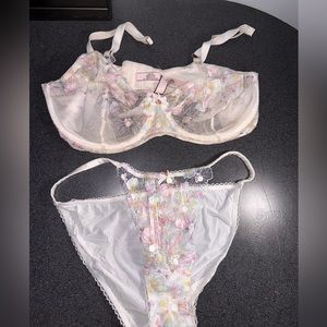 36DDD Bra. / Underwear M